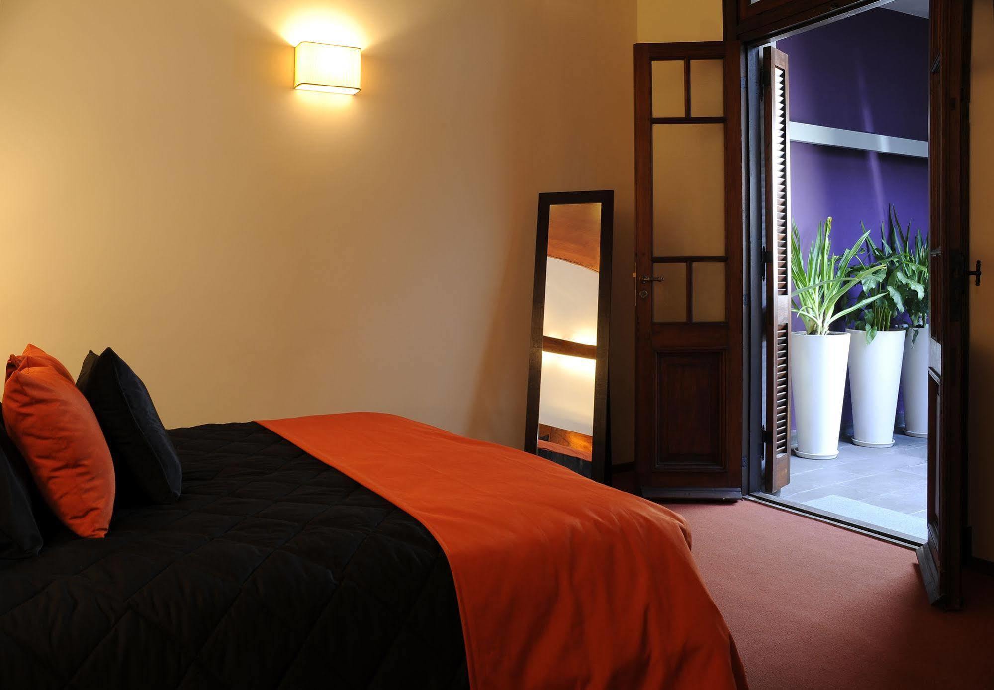 Babel Boutique Hotel บัวโนสไอเรส ภายนอก รูปภาพ