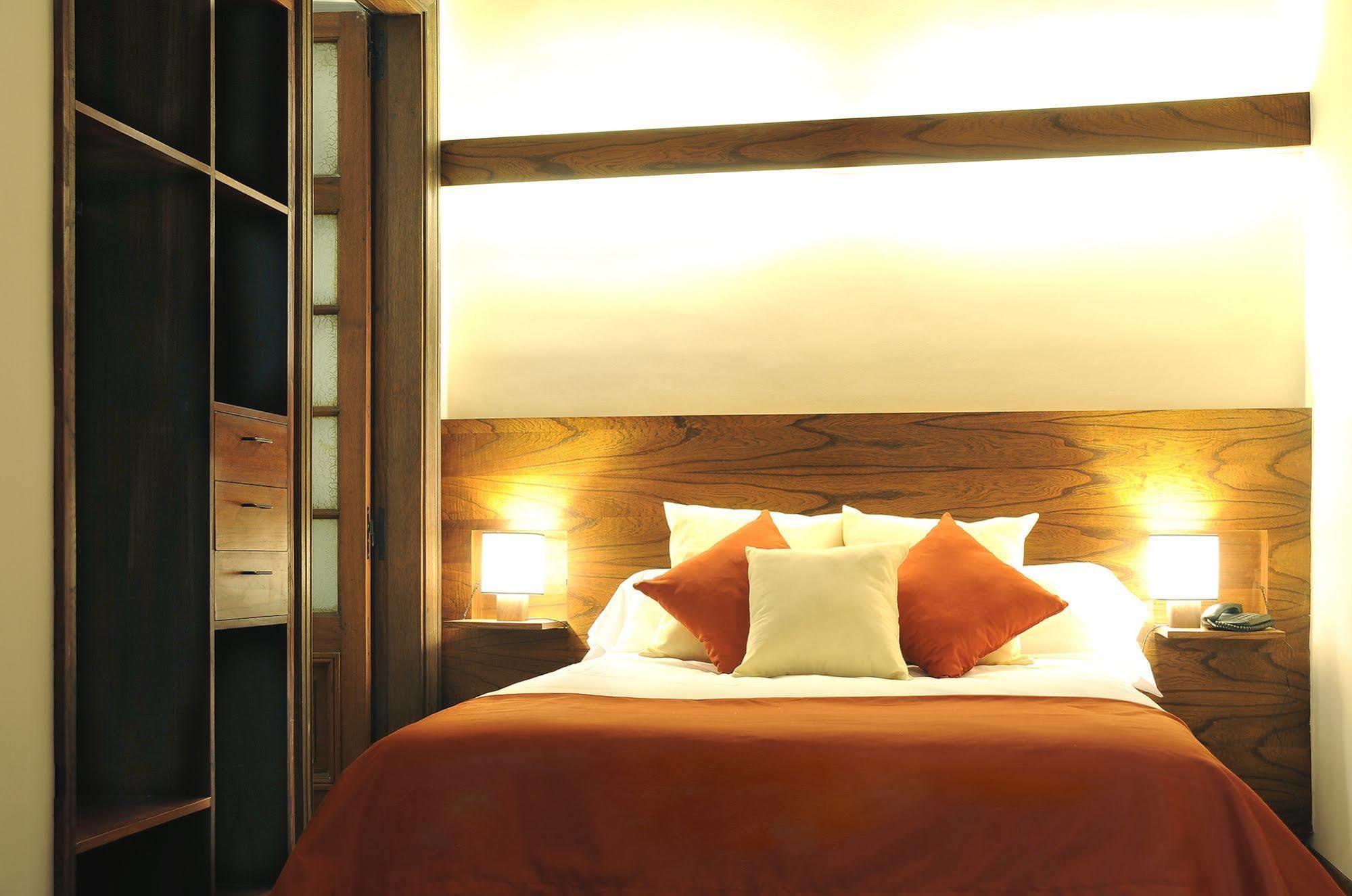 Babel Boutique Hotel บัวโนสไอเรส ภายนอก รูปภาพ